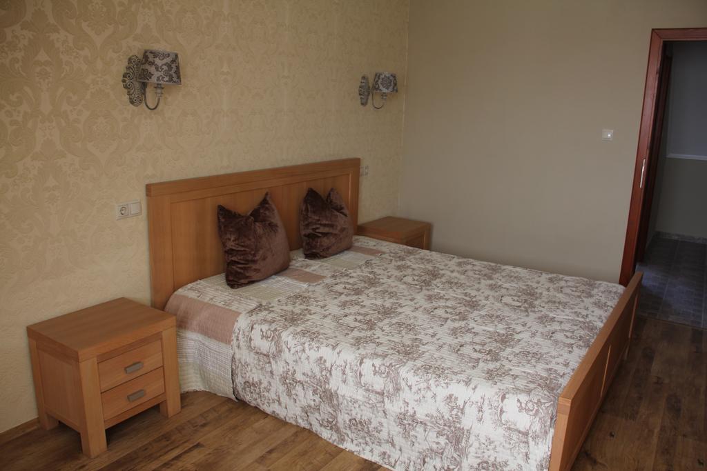 Guest House Romantika Panzio Гюла Стая снимка